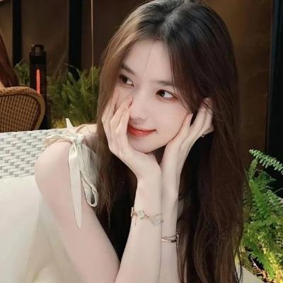 一线女星被曝私下抽烟，整整一周品牌活动现场画面流出