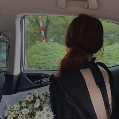 发布会舞台实拍：恋综女嘉宾剧本造假，网友直呼被耍